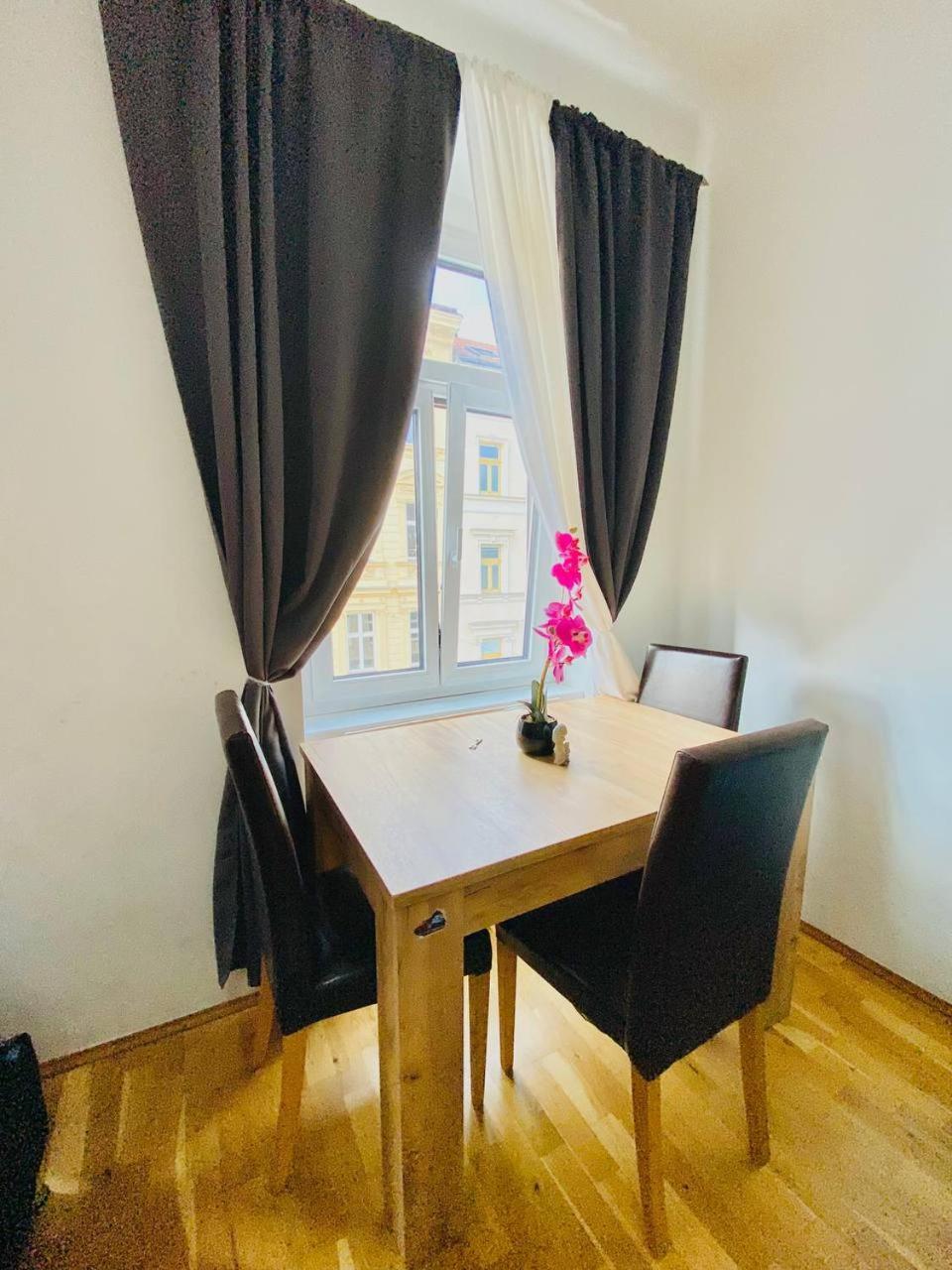 Appartement Deluxe Studio In Josefstaedter Strasse Area à Vienne Extérieur photo